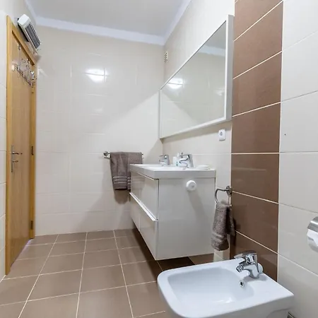 Apartment Lovely One Bedroom In Alvor